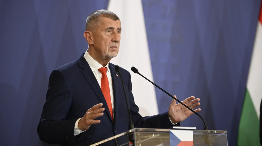 Андрей Бабиш заявляет, что Чехия не отправит военных в Украину