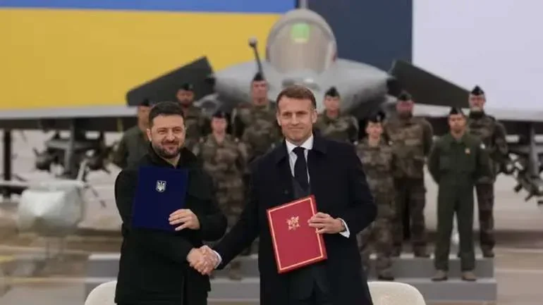 Зеленський і Макрон з угодами на тлі винищувача Rafale