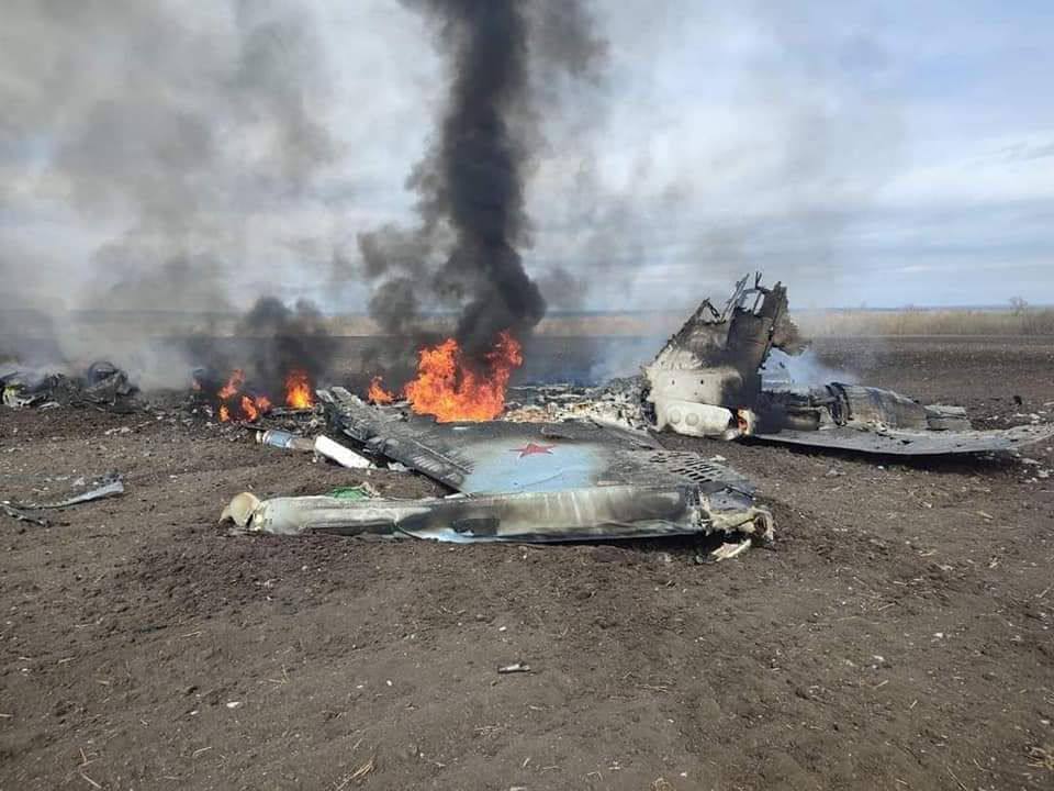Знищений російський винищувач Су-35 на сході після удару ЗСУ