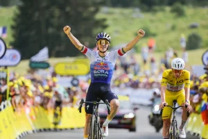 filmy-pro-velosport-povnyi-hid-po-naikrashchykh-kartynakh-dokumentalkakh-i-sucha-43b2
