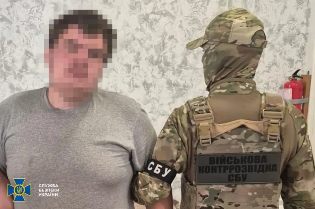 СБУ викрила агента в ЗСУ, який наводив удари по АЗС на Полтавщині